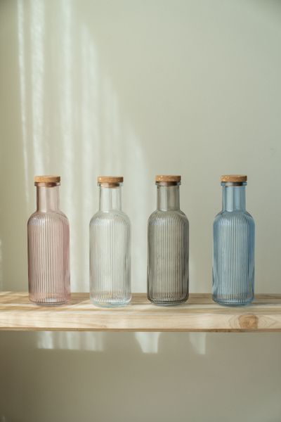 Hovedbilde Glassflaske med kork – 1 L – Rosa
