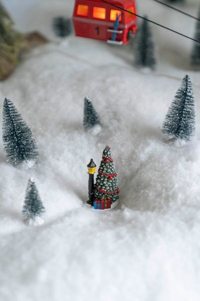 Hovedbilde Juleby - Mini Tre m/Rød Pakke