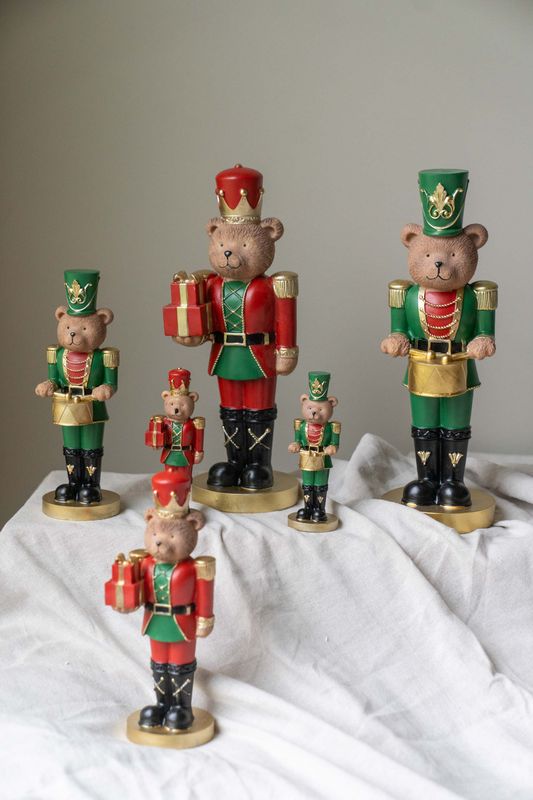 Nøtteknekker Bjørn 18cm - Rød