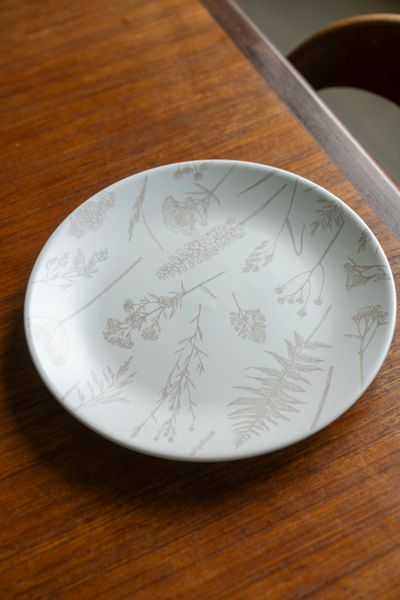 Hovedbilde Blomstereng - Tallerken 27cm Beige