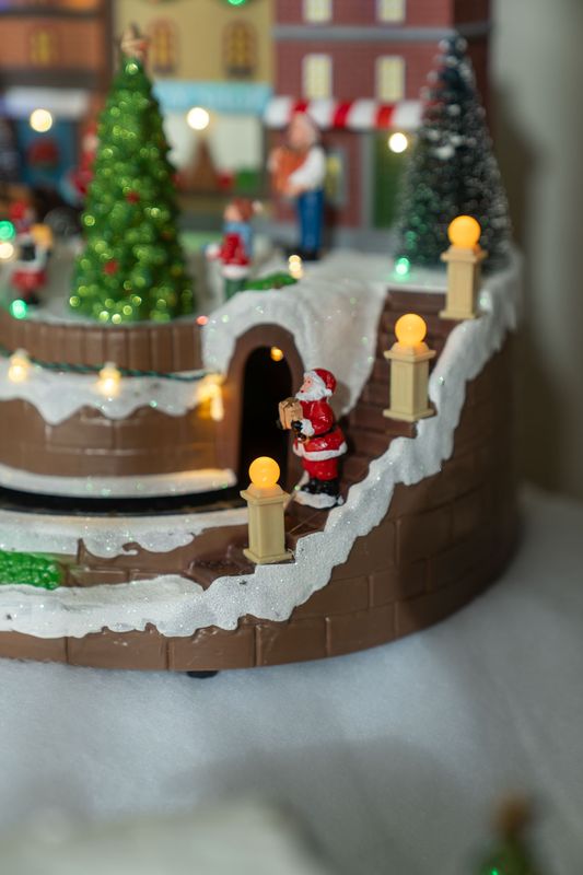 Juleby - Leketøysbutikk 34cm