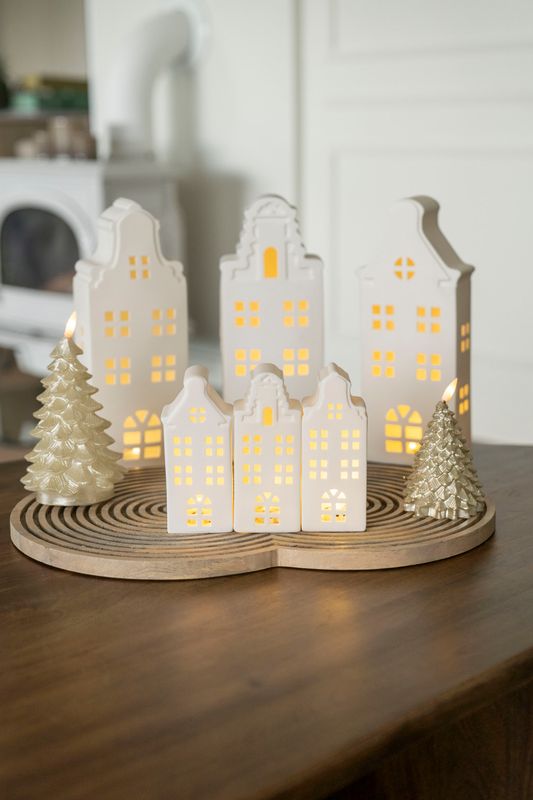 LED Hus Porselen 31cm - Versjon 3
