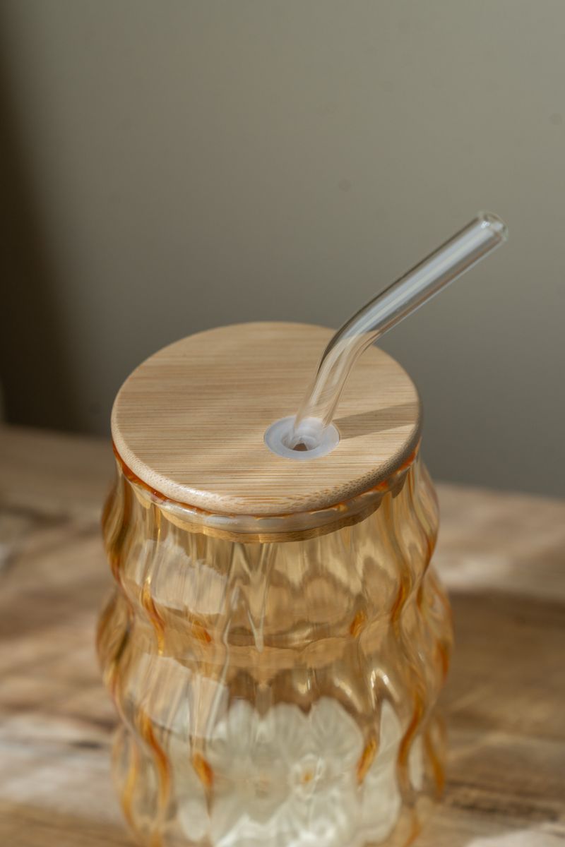 Glass med sugerør – 400 ml – Oker