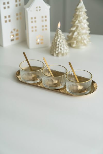 Hovedbilde Serveringssett m/skåler og fat - Gull