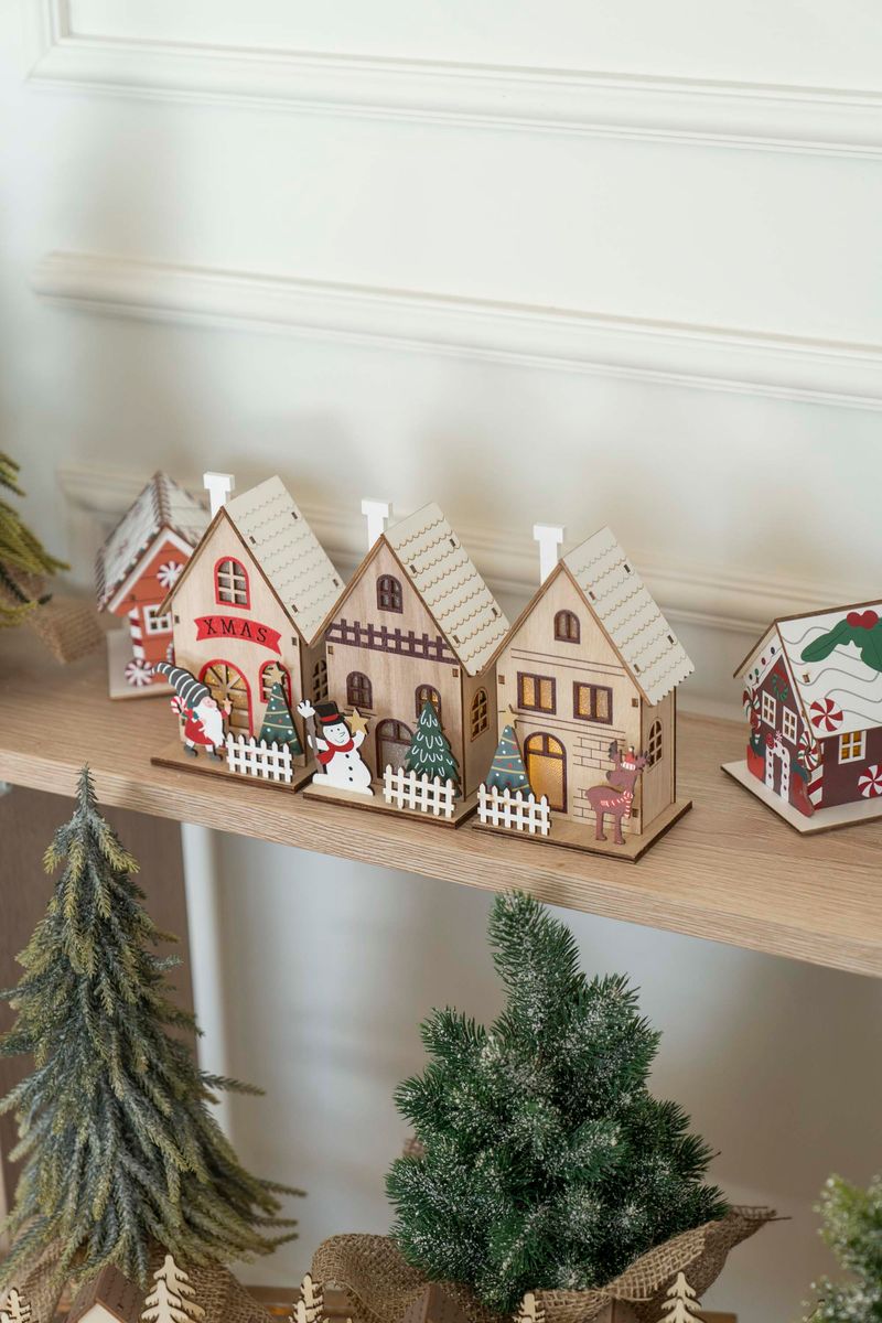 Treby - Hus 15cm m/Reinsdyr