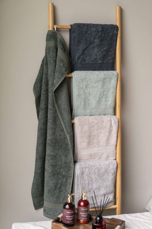 Essentials Håndkle 50x100cm - Antrasitt