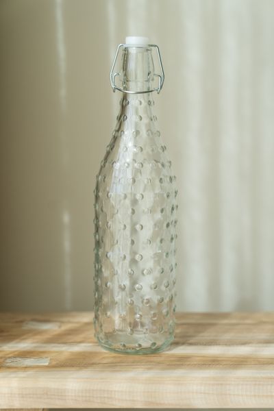 Hovedbilde Glassflaske – 1 L – Bobler