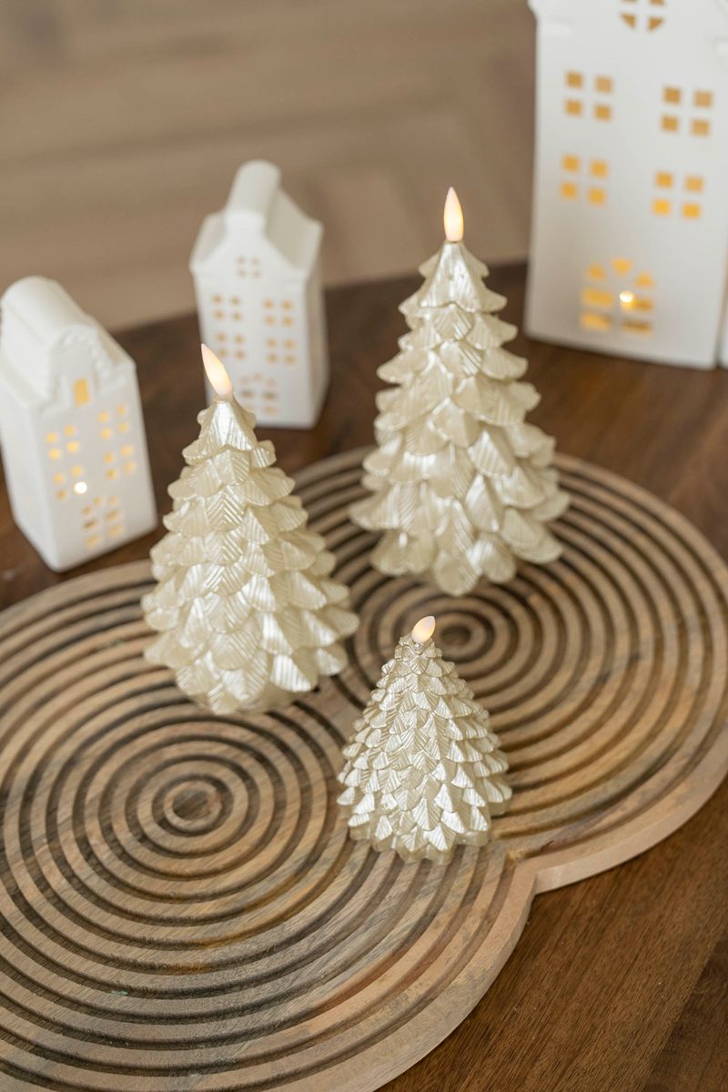 LED Lys Tre 17cm Gull