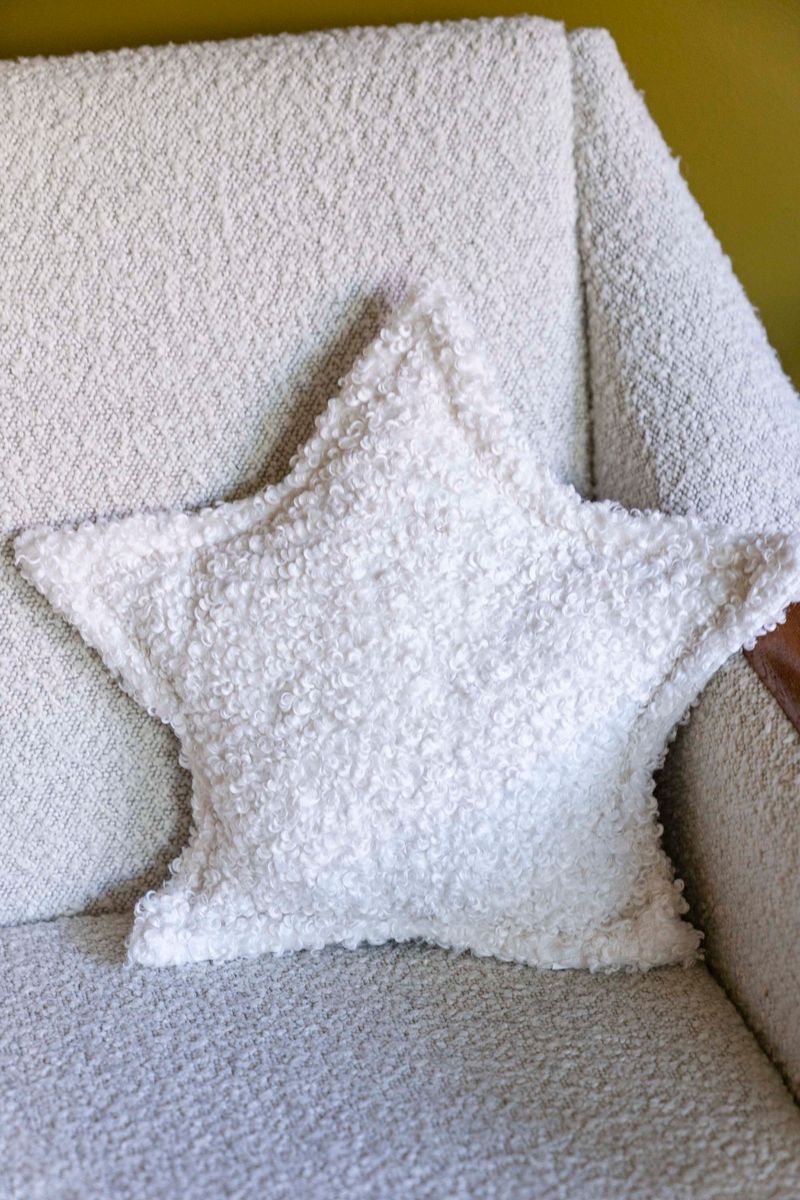 Pute Stjerne 43x30cm - Hvit