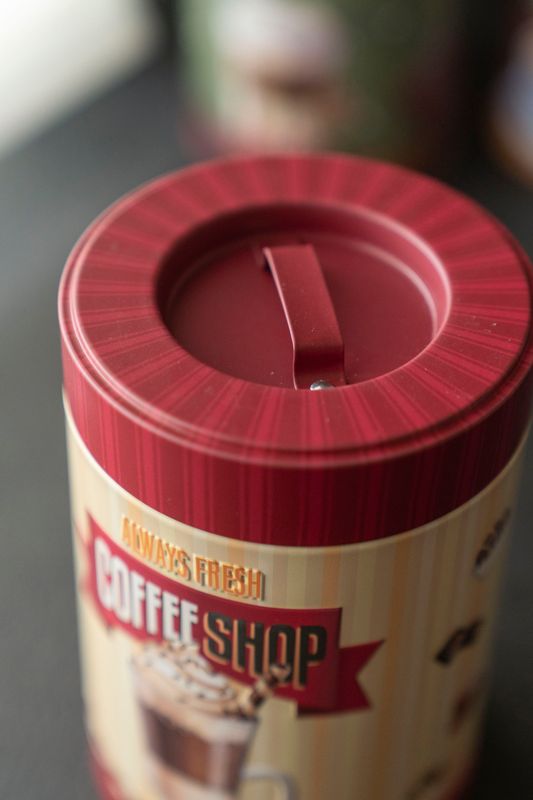 Retro Oppbevaringsboks – Ø10×H16 cm – Coffe Shop