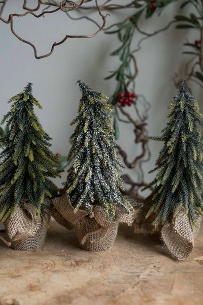 Hovedbilde Furutre i Jutepotte 28cm - Snø
